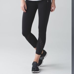 Lululemon inspire laser cut tight